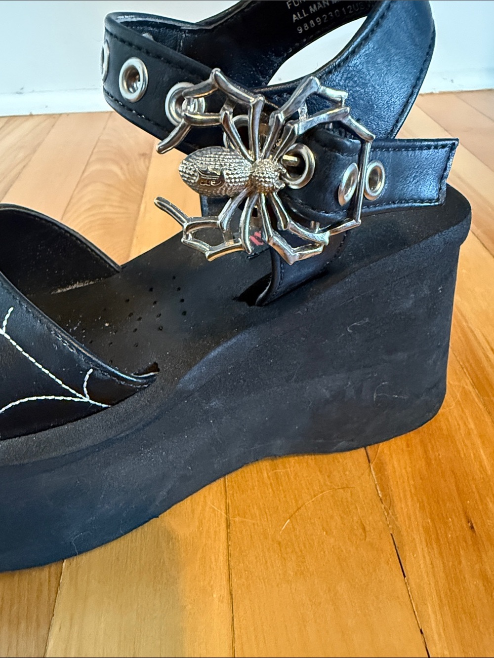 Demonia spiderweb platform sandals - size 7 - Picture 2 of 8